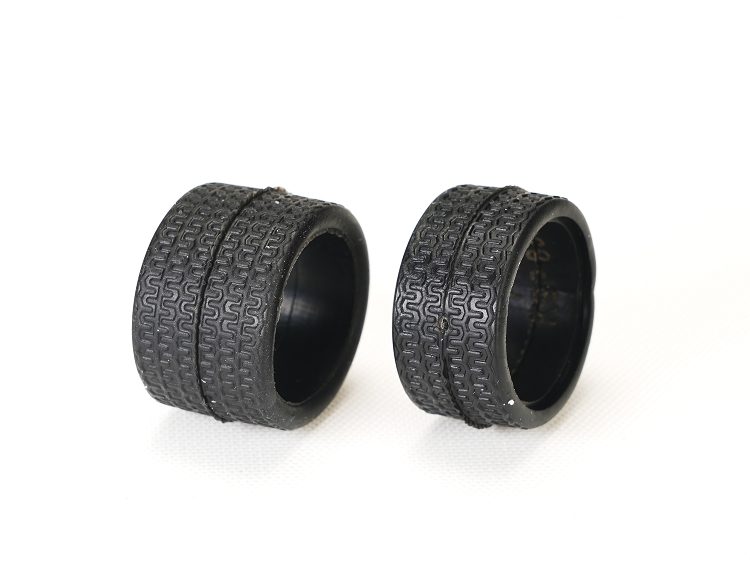 Neumático MiniZ 11mm Snakeskin pistas RCPTracks  30  grados - imagen 3