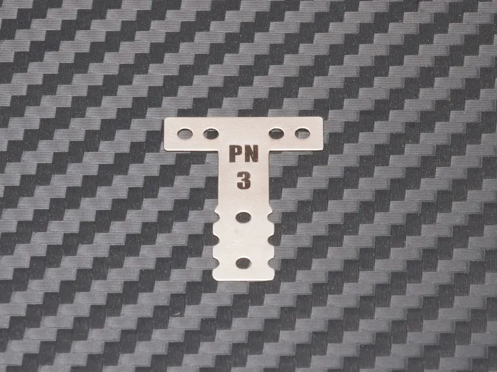 PN Racing Placa T MM dureza #3 en acero para MR03/MR04